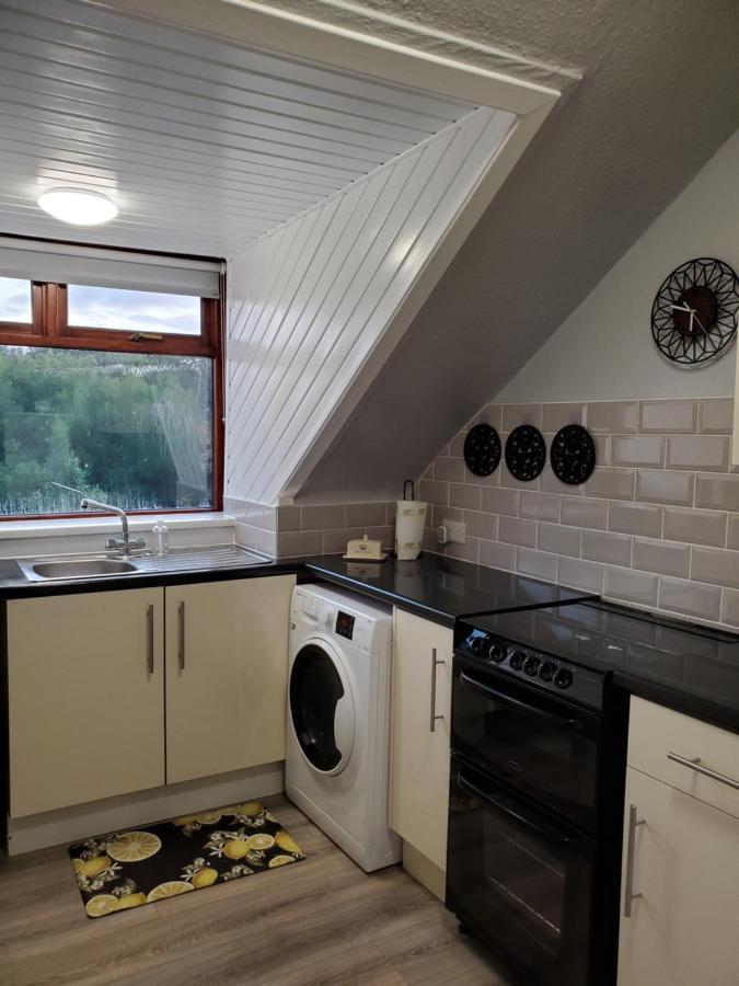 Carvetii - Mayhaven House - Tranquil Cul-De-Sac - 2 Bedrooms, Sleeps 4 Guests Dunfermline Exterior foto